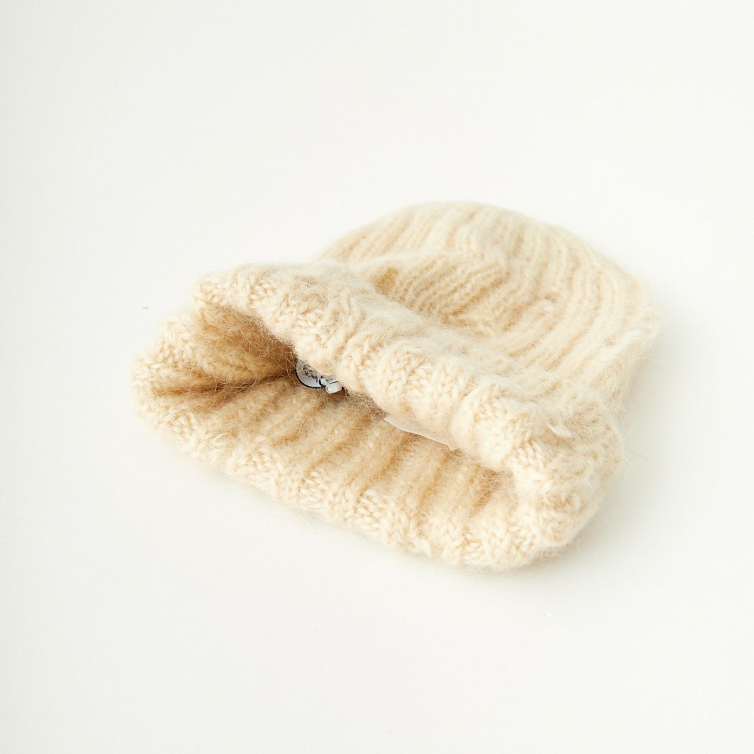 Indietro Association [インディエトロアソシエーション] モヘアダメージニットキャップ [IA-24-107] IVORY