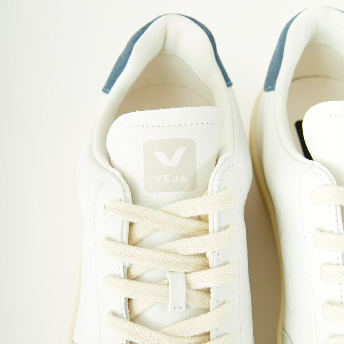 VEJA [ヴェジャ] レザースニーカー [V-12] E-WHT W CA