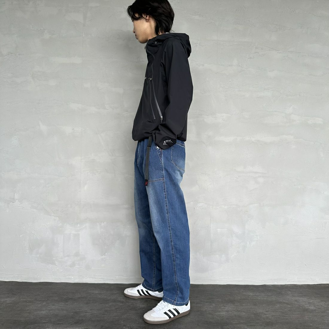 GRAMiCCi [グラミチ] ストレッチデニム ルーズテーパードリッジパンツ [G3FU-P052] DARK USED &&モデル身長：179cm 着用サイズ：L&&