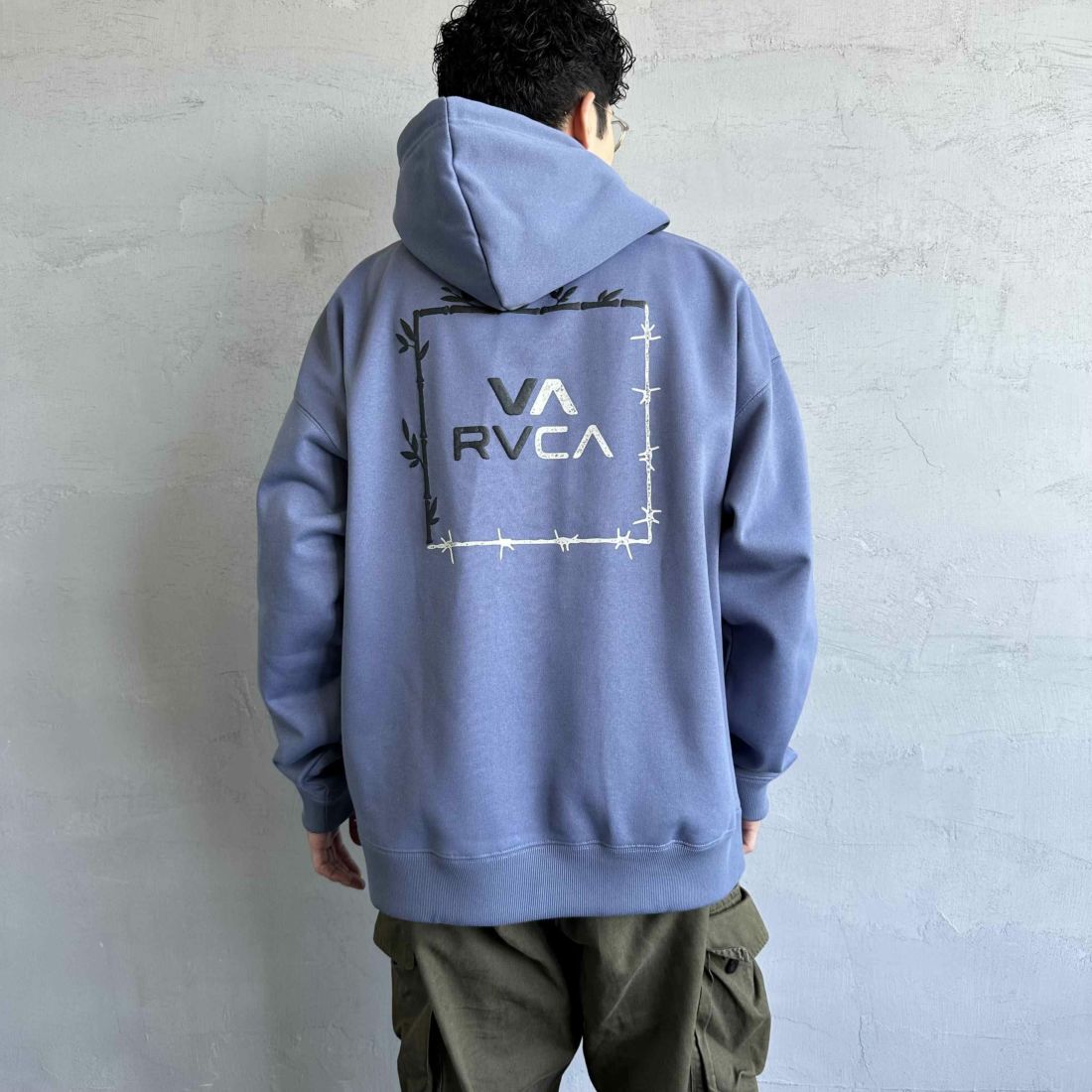 RVCA [ルーカ] BORDERED フーディ [BE042-039] RVCA [ルーカ] BORDERED フーディ [BE042-039] SNAO &&モデル身長：168cm 着用サイズ：M&&