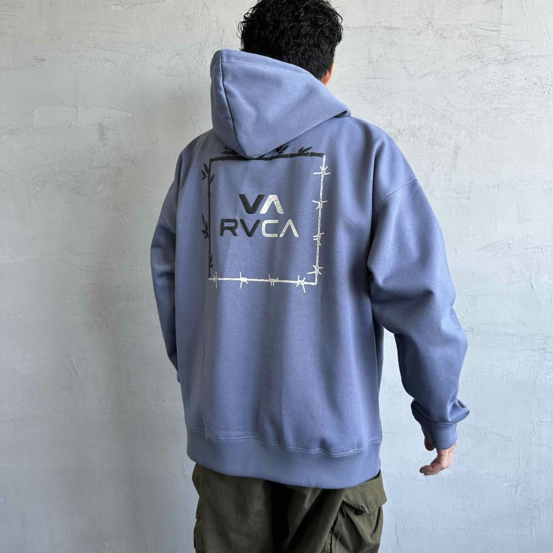 RVCA [ルーカ] BORDERED フーディ [BE042-039] RVCA [ルーカ] BORDERED フーディ [BE042-039] SNAO &&モデル身長：168cm 着用サイズ：M&&