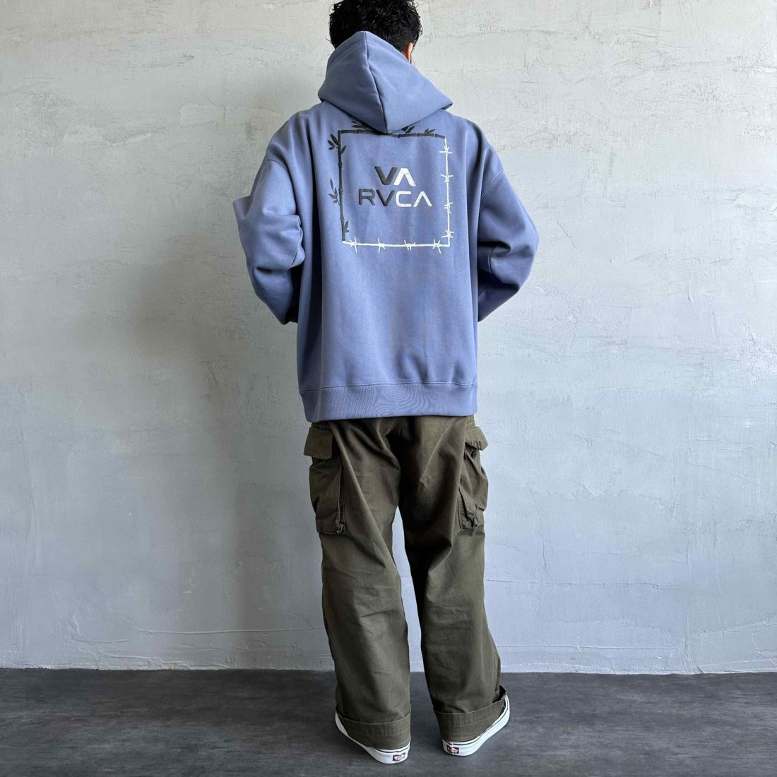 RVCA [ルーカ] BORDERED フーディ [BE042-039] RVCA [ルーカ] BORDERED フーディ [BE042-039] SNAO &&モデル身長：168cm 着用サイズ：M&&