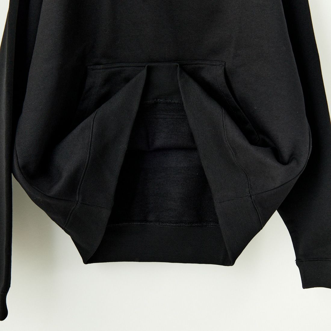 RVCA [ルーカ] BORDERED フーディ [BE042-039] BLK