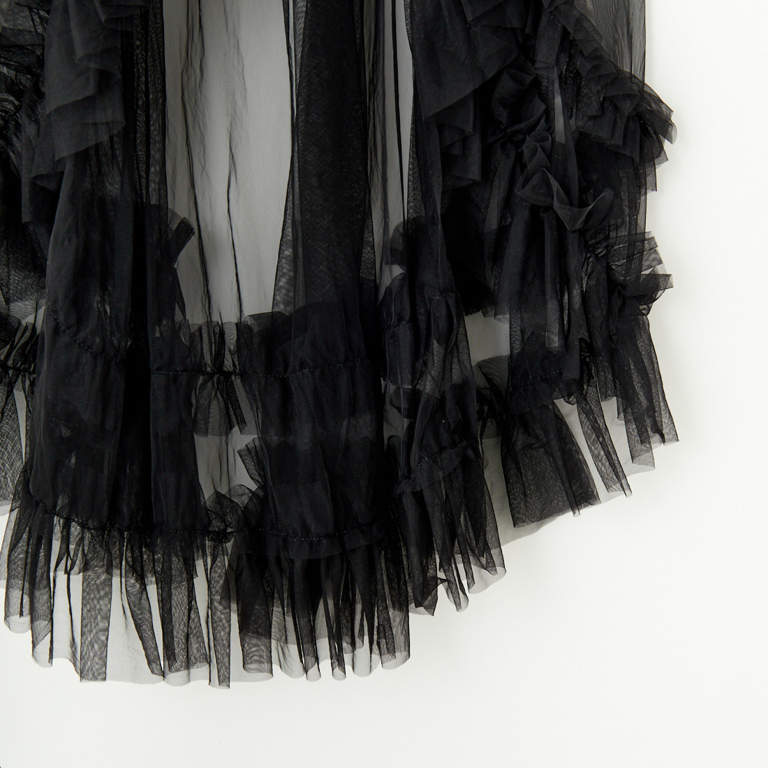 CHIGNON [シニヨン] アシメレイヤードチュールスカート [2344-063PT] BLACK