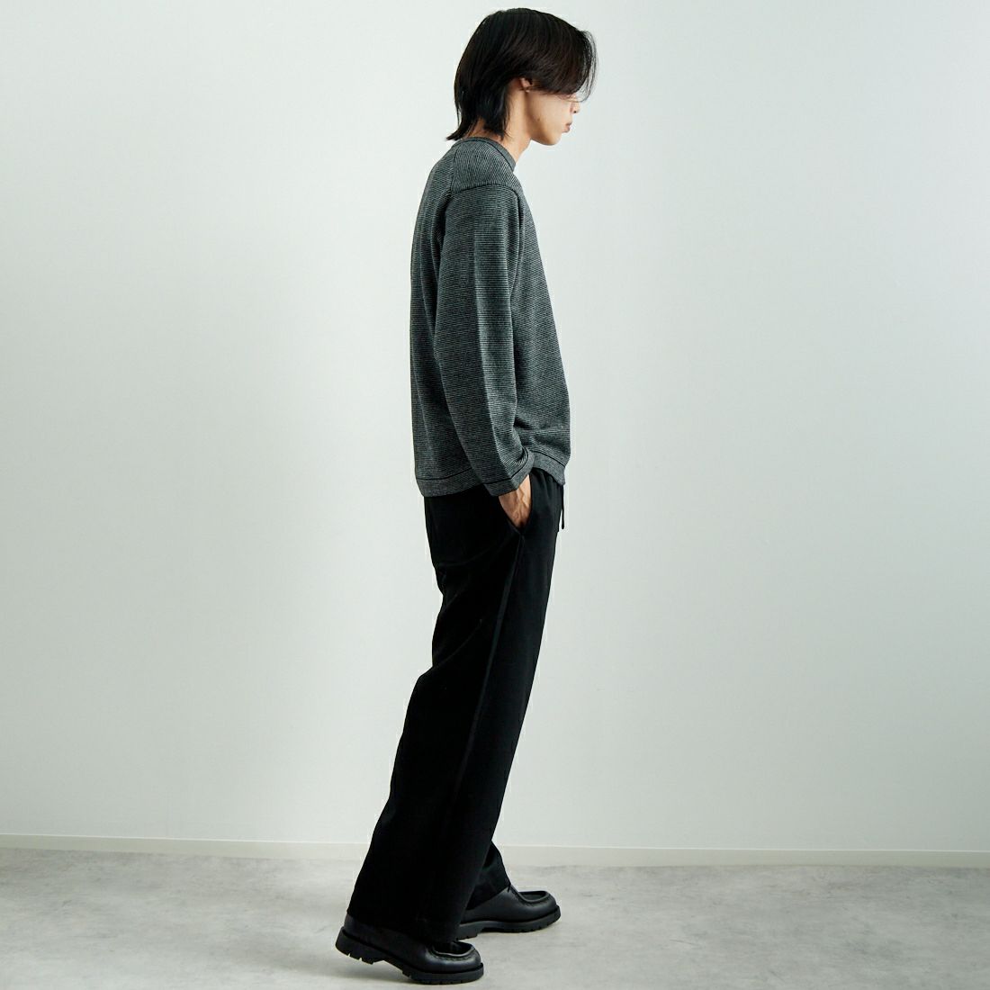 STILL BY HAND [スティルバイハンド] ボーダーニット [KN05243] BLK/WHT &&モデル身長：179cm 着用サイズ：46&&