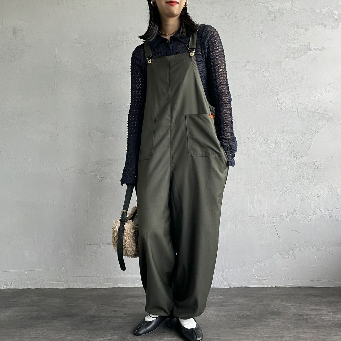 KHAKI&&モデル身長：163cm 着用サイズ：F&&
