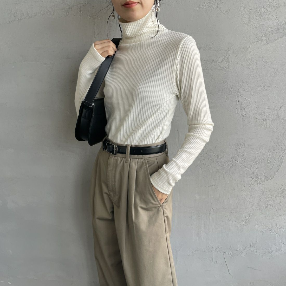 Noir Fabrik [ヌワールファブリック] ハイネックリブカットソー [JFW-C053] O.WHITE&&モデル身長：160cm 着用サイズ：0&&