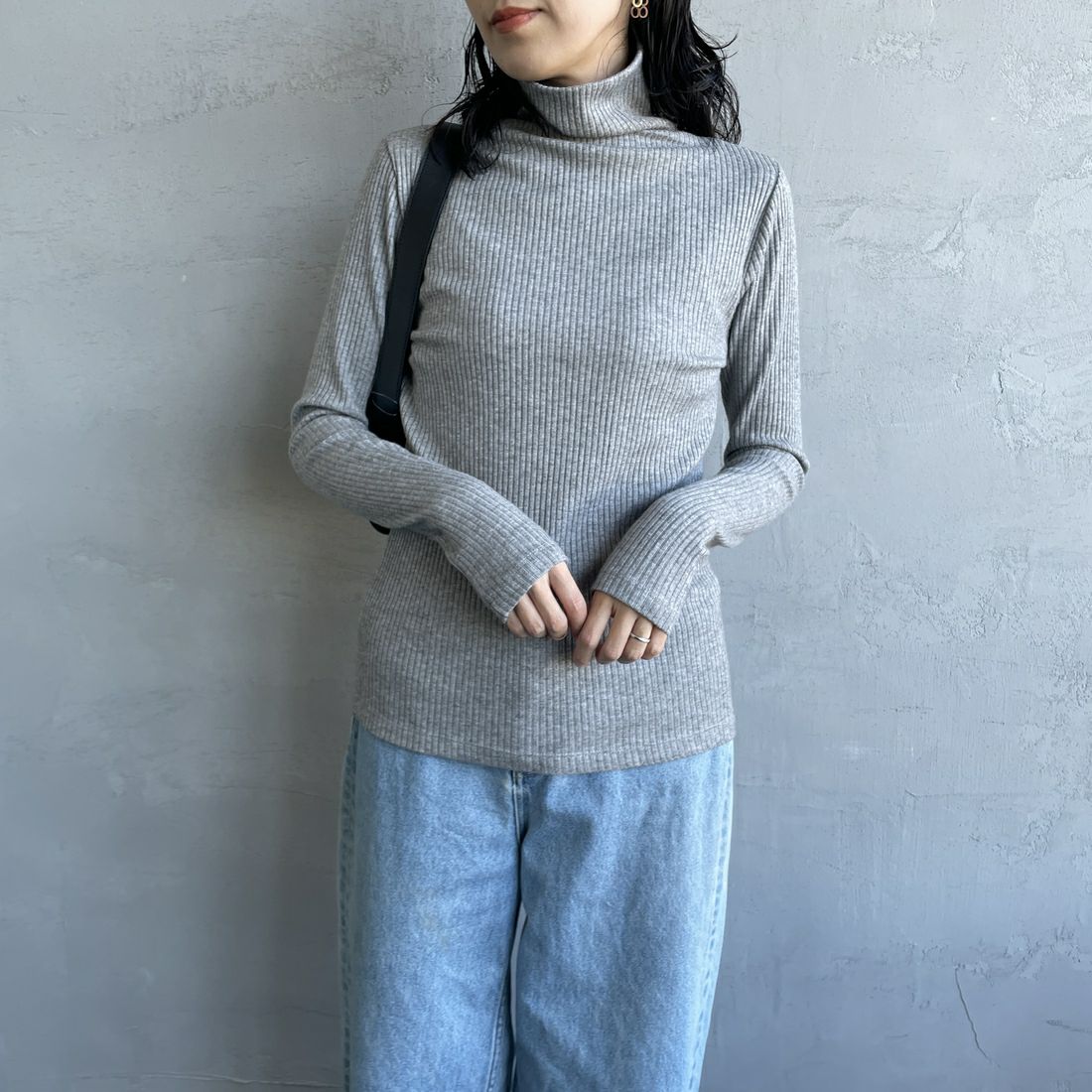Noir Fabrik [ヌワールファブリック] ハイネックリブカットソー [JFW-C053] TOP.GRAY&&モデル身長：160cm 着用サイズ：0&&