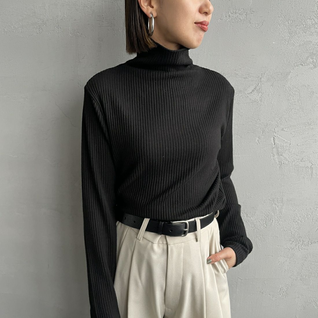 Noir Fabrik [ヌワールファブリック] ハイネックリブカットソー [JFW-C053] BLACK&&モデル身長：159cm 着用サイズ：1&&
