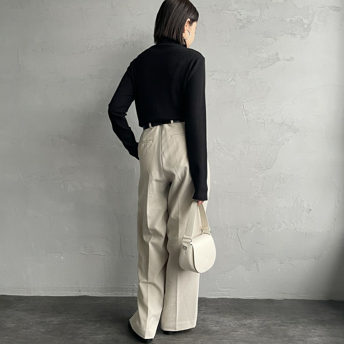 Noir Fabrik [ヌワールファブリック] ハイネックリブカットソー [JFW-C053] BLACK&&モデル身長：159cm 着用サイズ：1&&