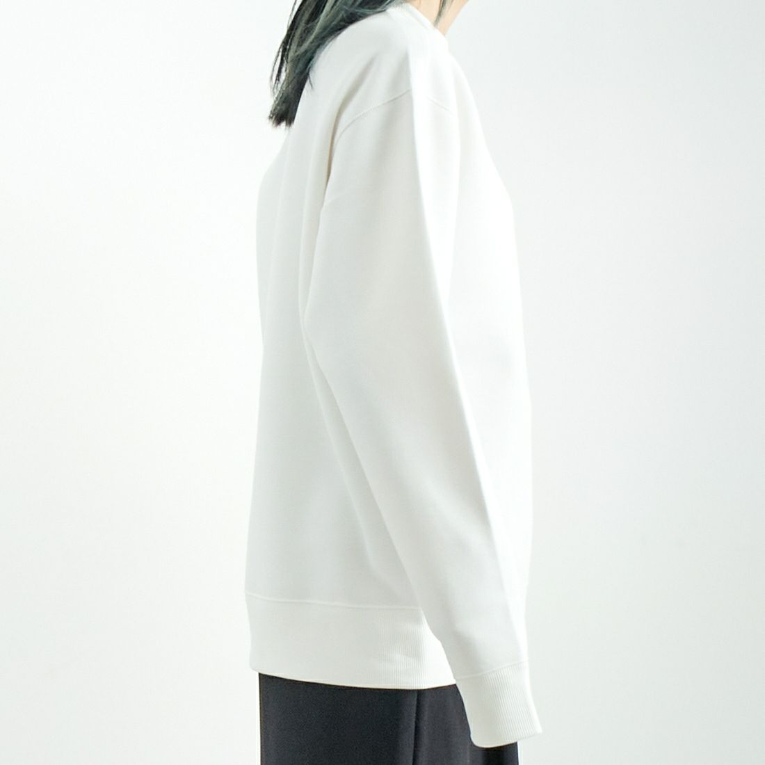 LACOSTE [ラコステ] 鹿の子ワントーンクルーネックニット [SH9359] 70V FLOUR &&モデル身長：167cm 着用サイズ：3&&