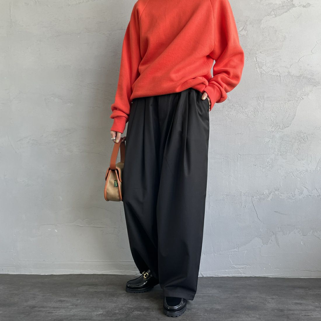 BLACK&&モデル身長：158cm 着用サイズ：F&&