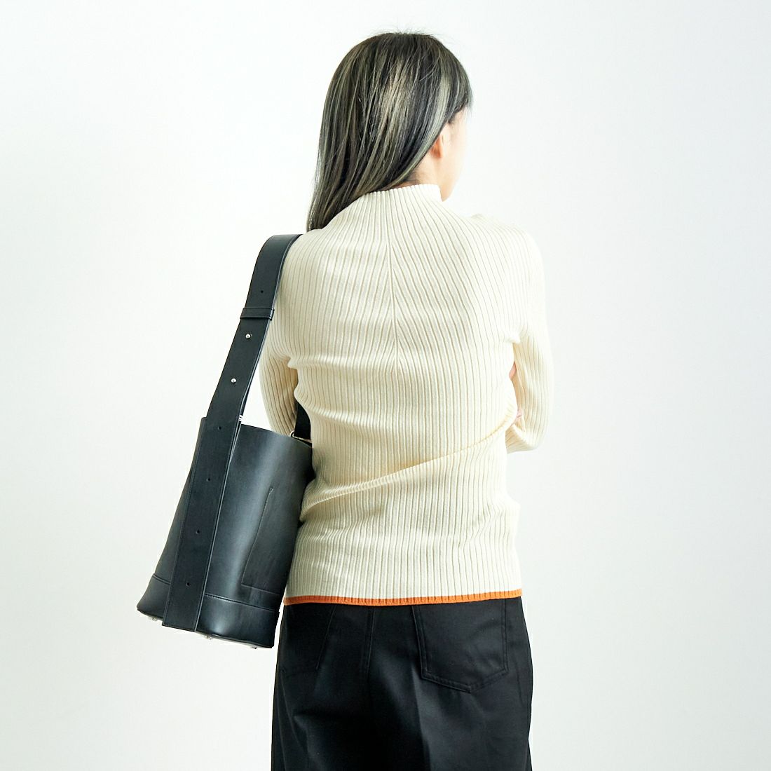 Jeans Factory Clothes [ジーンズファクトリークローズ] 配色ハイネックリブニット [11243808] ｵﾌ/ｵﾚﾝｼﾞ &&モデル身長：167cm 着用サイズ：F&&