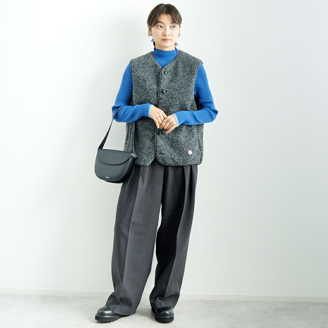 Jeans Factory Clothes [ジーンズファクトリークローズ] 配色ハイネックリブニット [11243808] ﾌﾞﾙｰ/ﾗｲﾄﾌﾞ &&モデル身長：160cm 着用サイズ：F&&