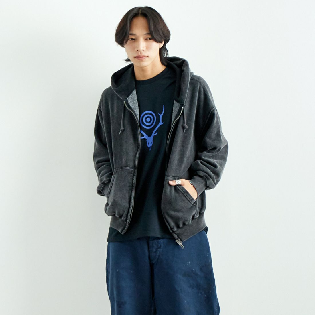 Jeans Factory Clothes [ジーンズファクトリークローズ] T/Cケミカルカコウウラケジップパーカー [2423-426IN] BLACK &&モデル身長：179cm 着用サイズ：L&&