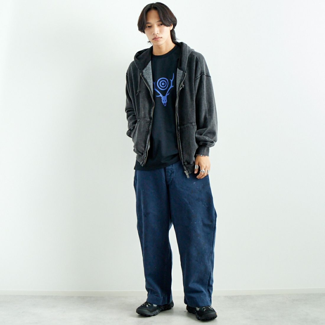 Jeans Factory Clothes [ジーンズファクトリークローズ] T/Cケミカルカコウウラケジップパーカー [2423-426IN] BLACK &&モデル身長：179cm 着用サイズ：L&&