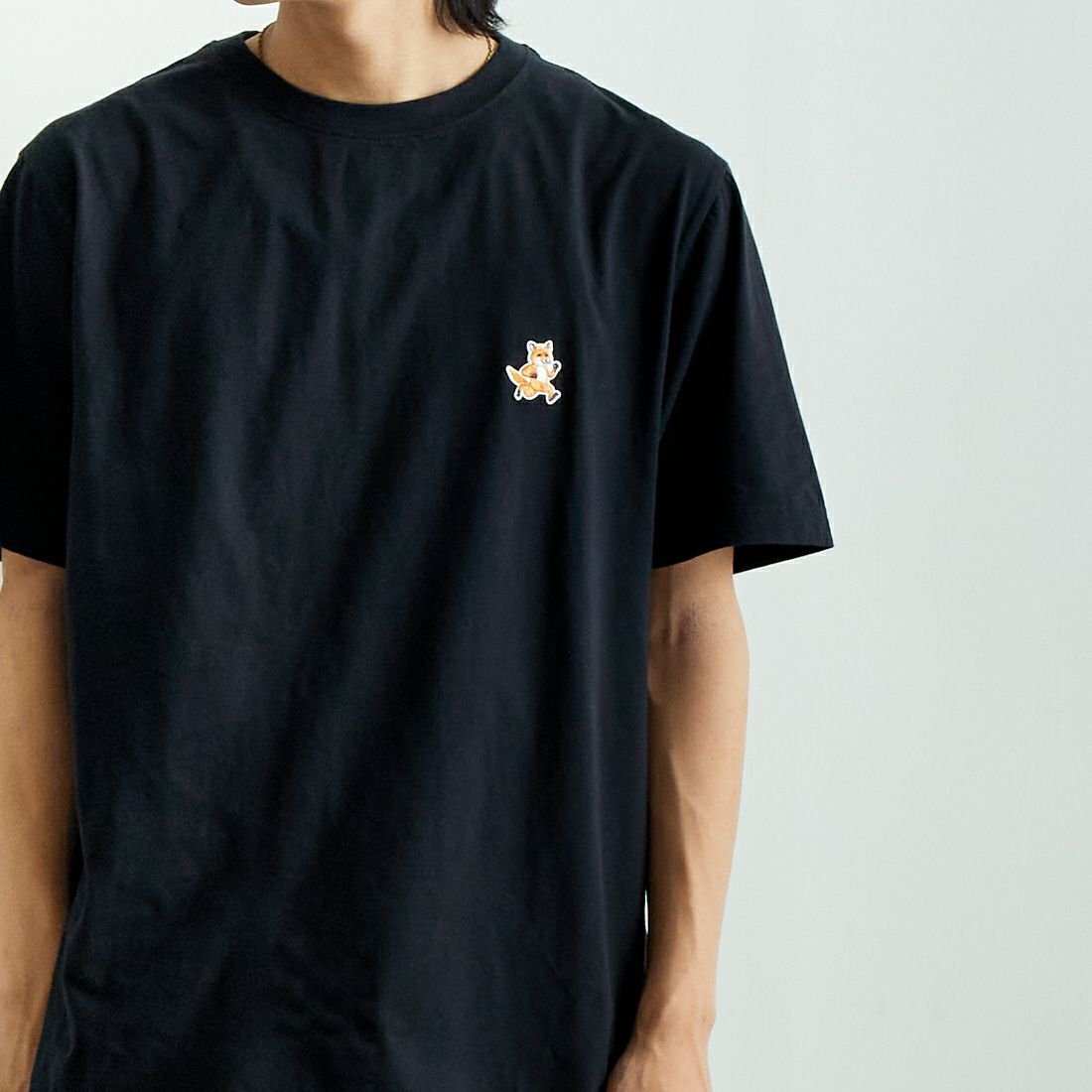 MAISON KITSUNE [メゾン キツネ] スピーディー フォックス パッチ コンフォート Tシャツ [MM00125KJ0008] BLACK