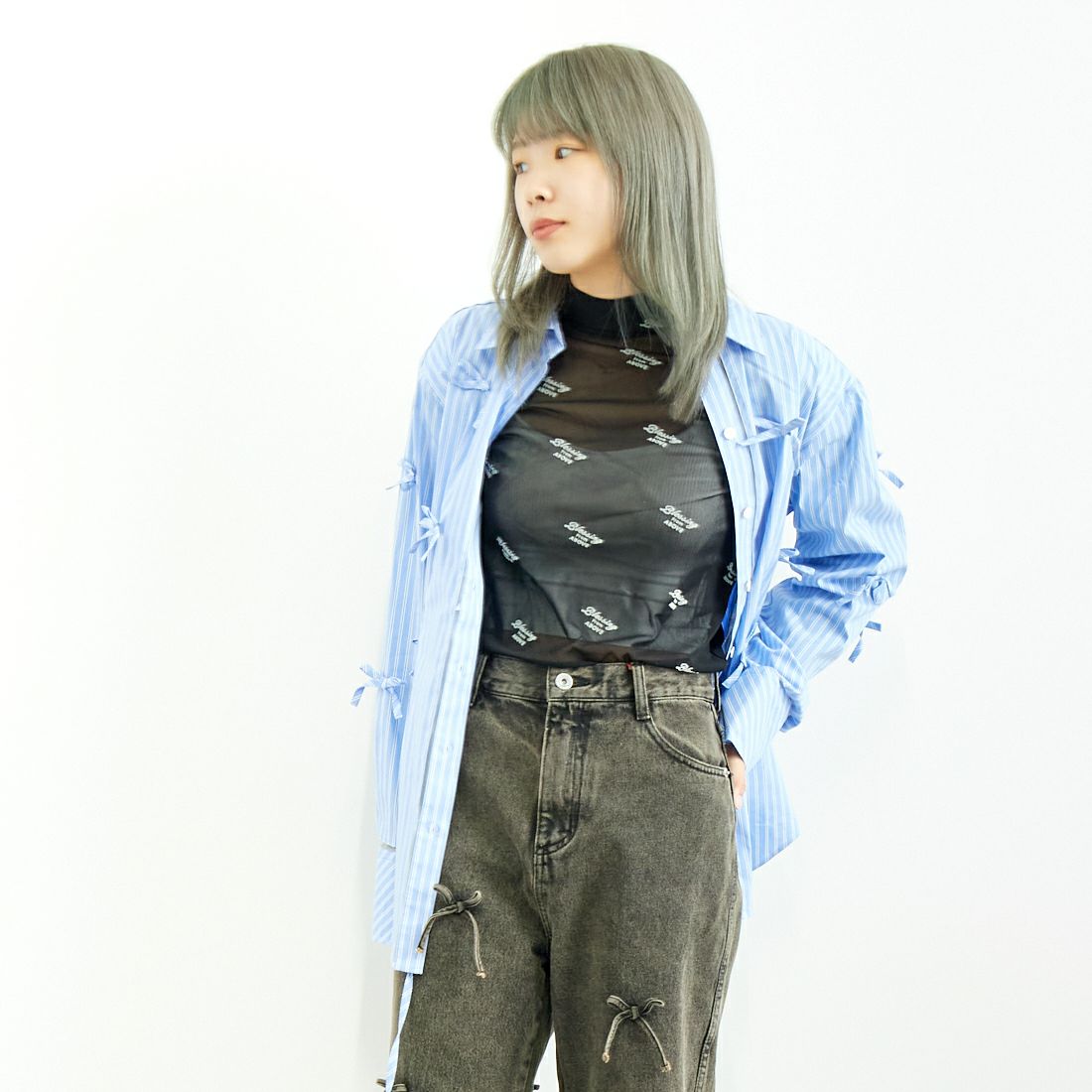 MAISON SPECIAL [メゾンスペシャル] メニーリボンナローシャツ [21242315211] BLU &&モデル身長：167cm 着用サイズ：F&&