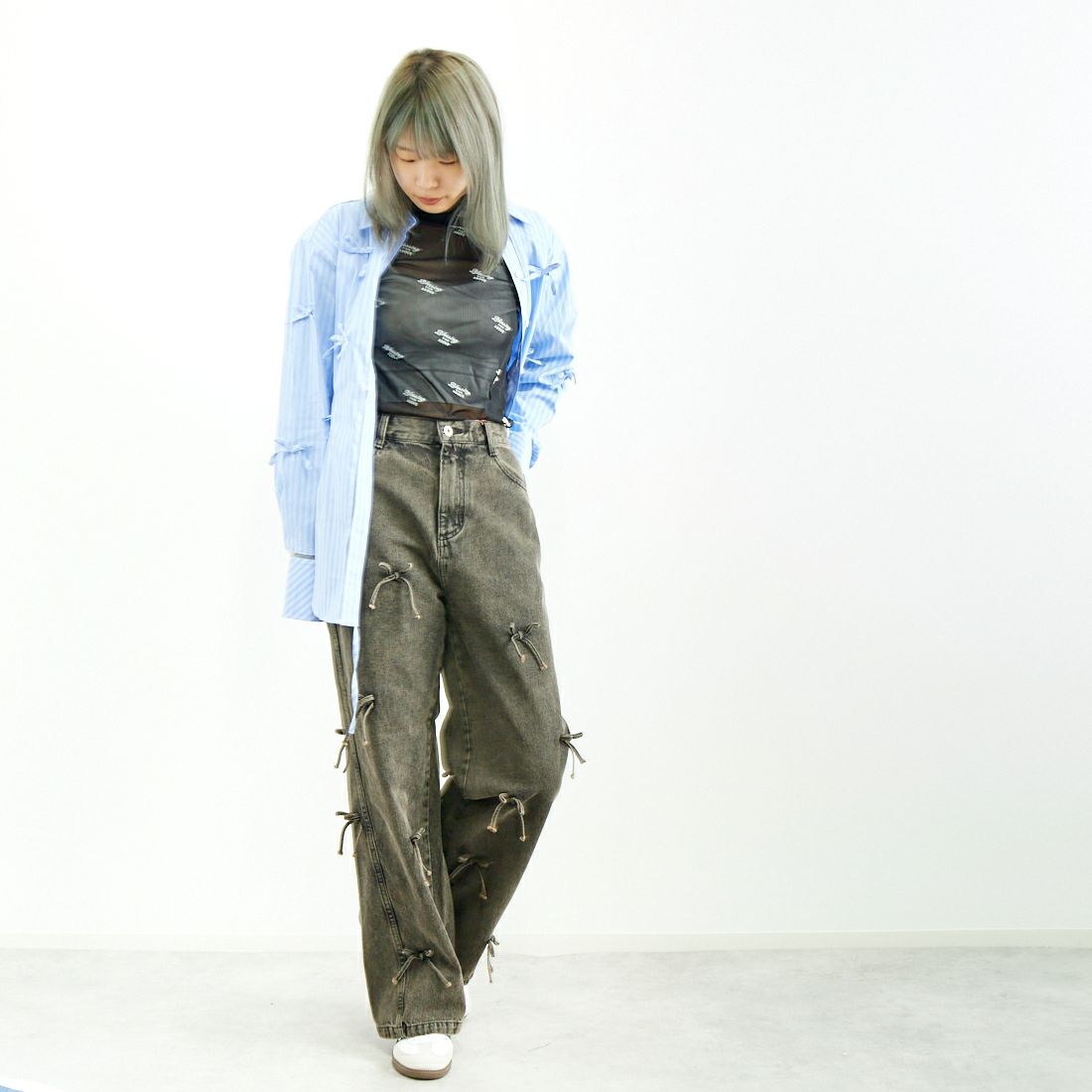 MAISON SPECIAL [メゾンスペシャル] メニーリボンナローシャツ [21242315211] BLU &&モデル身長：167cm 着用サイズ：F&&