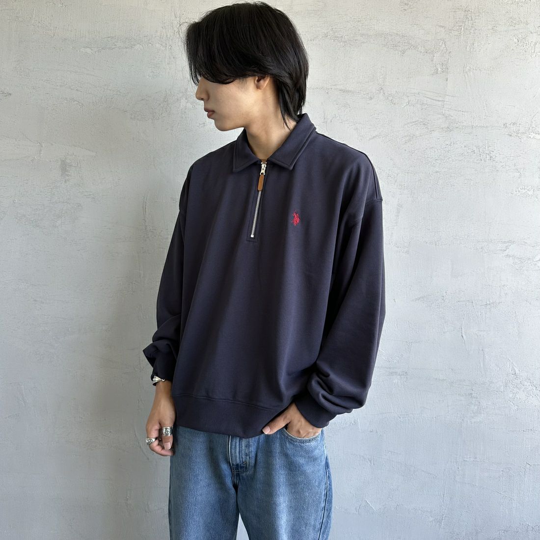 U.S.POLO ASSN. [ユーエスポロアッスン] 別注 ワンポイントロゴ刺繍 ハーフジップポロスウェット [PLM43103IN-JF] ﾈｲﾋﾞｰ &&モデル身長：179cm 着用サイズ：L&&