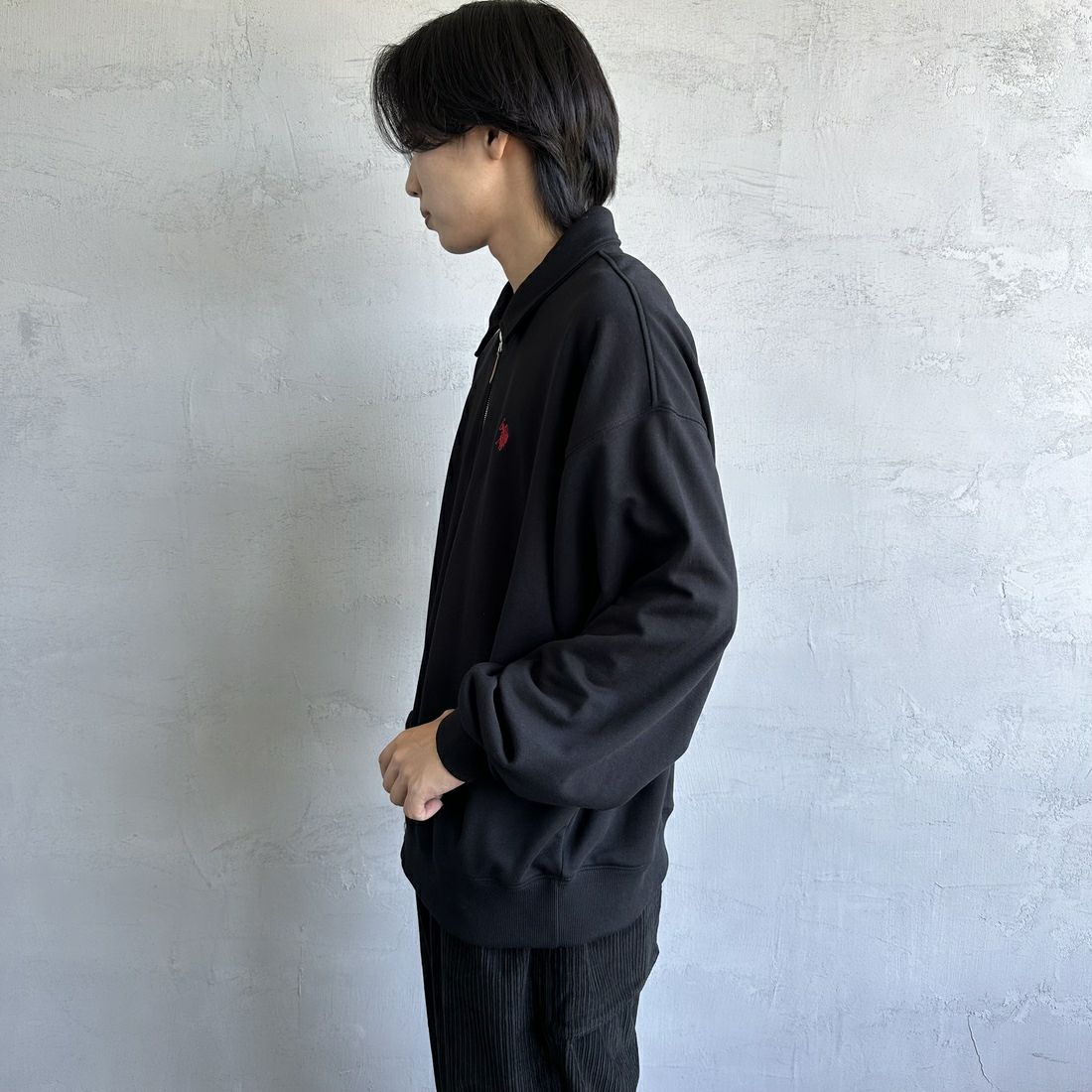 U.S.POLO ASSN. [ユーエスポロアッスン] 別注 ワンポイントロゴ刺繍 ハーフジップポロスウェット [PLM43103IN-JF] ﾌﾞﾗｯｸ&&モデル身長：179cm 着用サイズ：XL&&