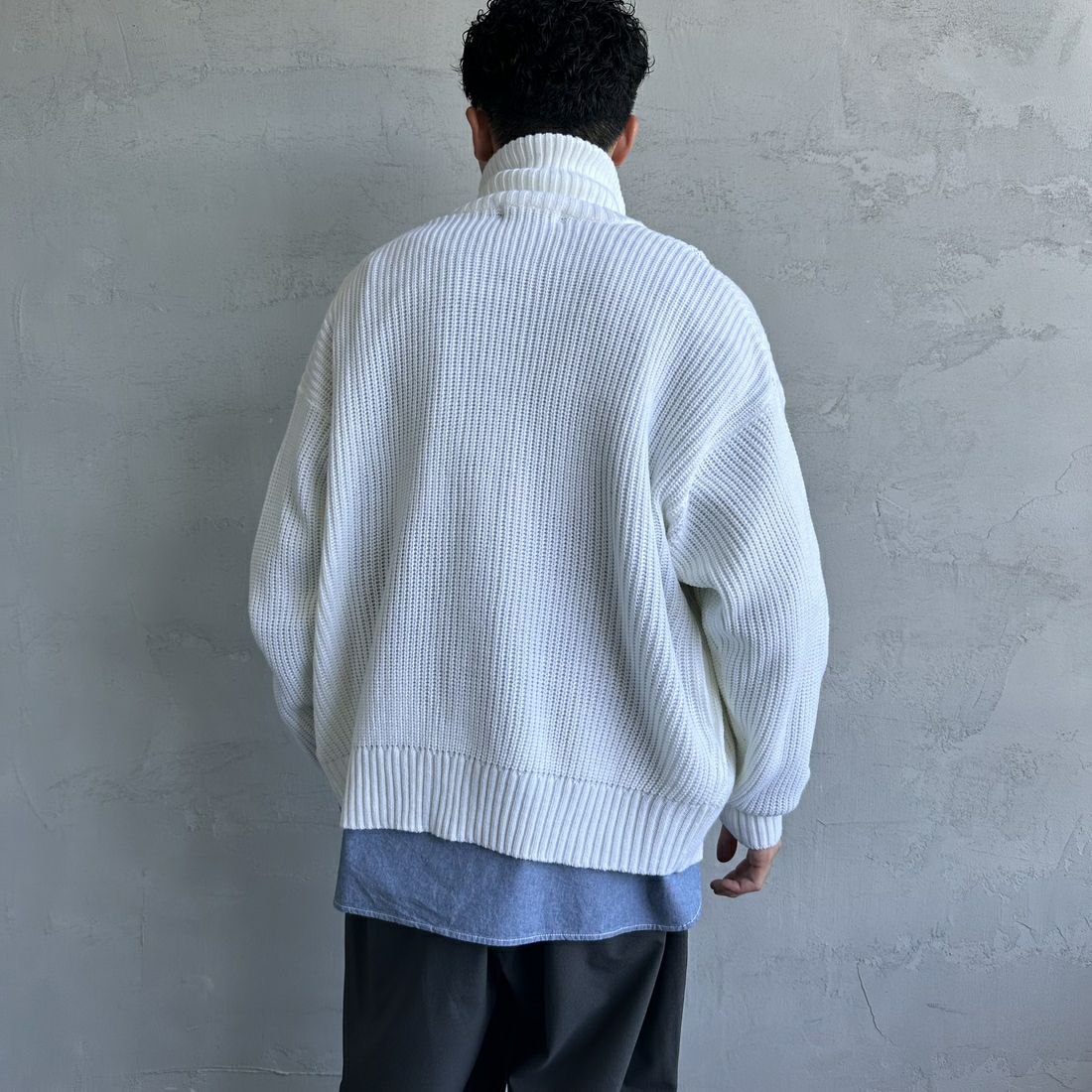 U.S.POLO ASSN. [ユーエスポロアッスン] 別注 ワンポイントロゴ刺繍 ドライバーズニットカーディガン [PLM43409IN-JF] ｵﾌﾎﾜｲﾄ&&モデル身長：168cm 着用サイズ：M&&