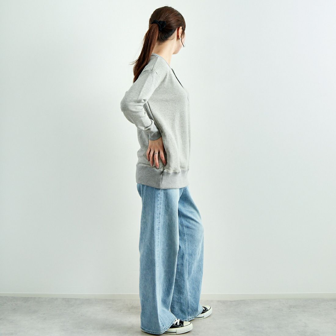 soil [ソイル] フレンチテリー ヘンリーネックプルオーバー [GNSL24552] 9400 GRY &&モデル身長：167cm 着用サイズ：F&&