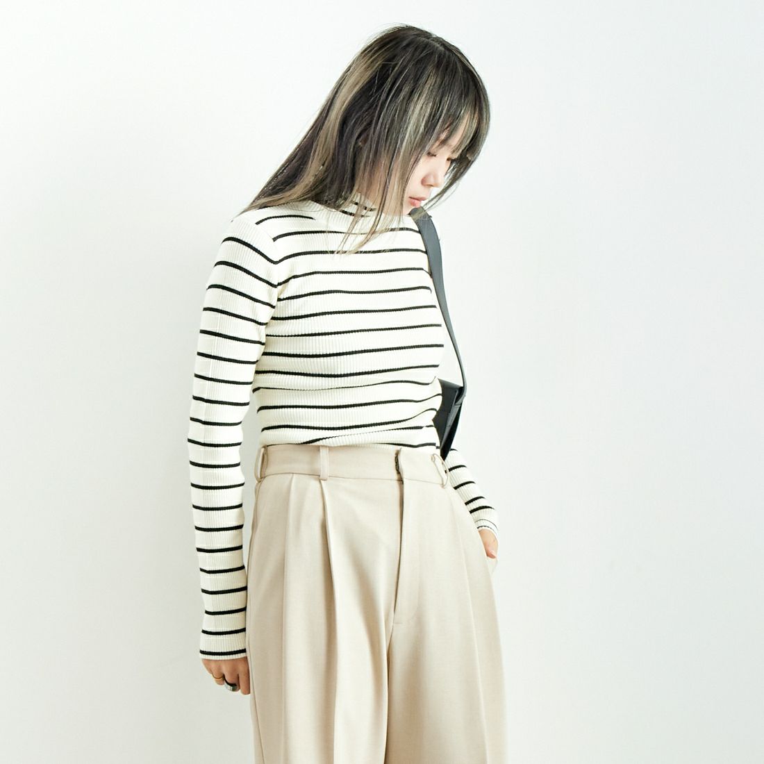 Jeans Factory Clothes [ジーンズファクトリークローズ] コンパクトリブハイネックニット [116-5027] OFF BD &&モデル身長：167cm 着用サイズ：F&&