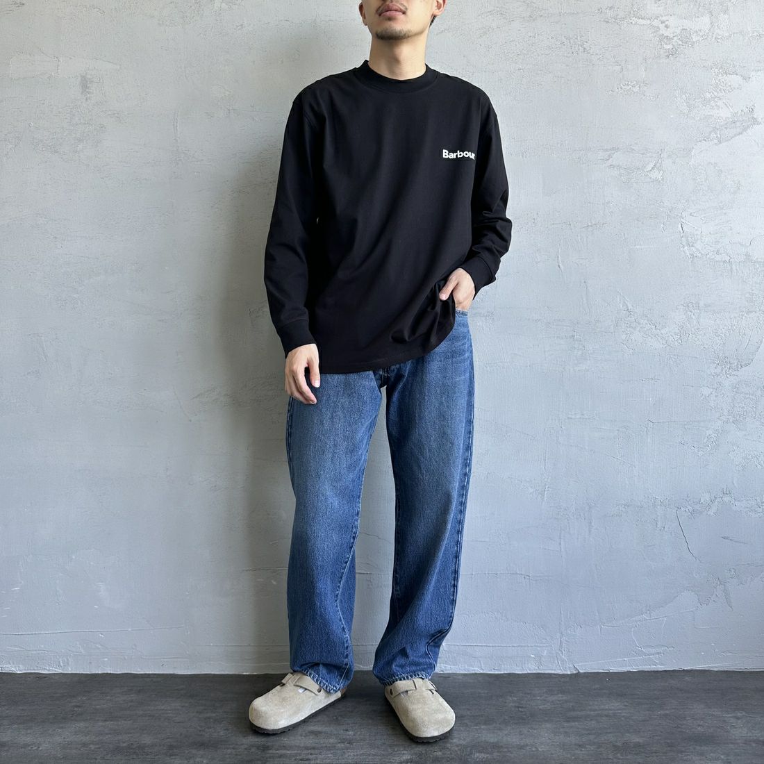 Barbour [バブアー] ワンポイントロゴ ロングスリーブTシャツ [MTS1328] BLACK &&モデル身長：168cm 着用サイズ：40&&
