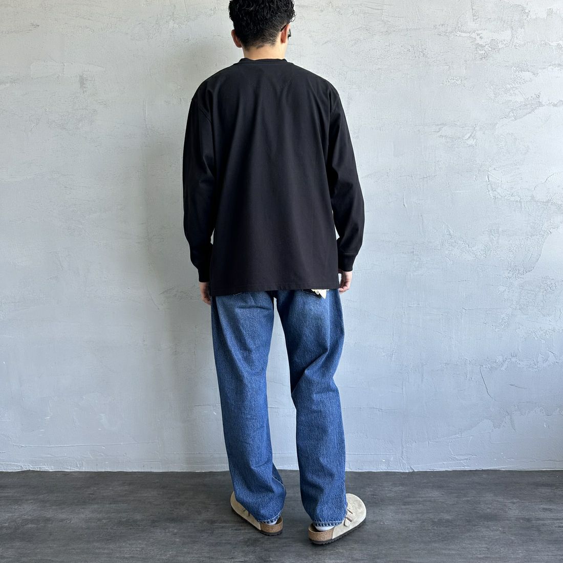 Barbour [バブアー] ワンポイントロゴ ロングスリーブTシャツ [MTS1328] BLACK &&モデル身長：168cm 着用サイズ：40&&