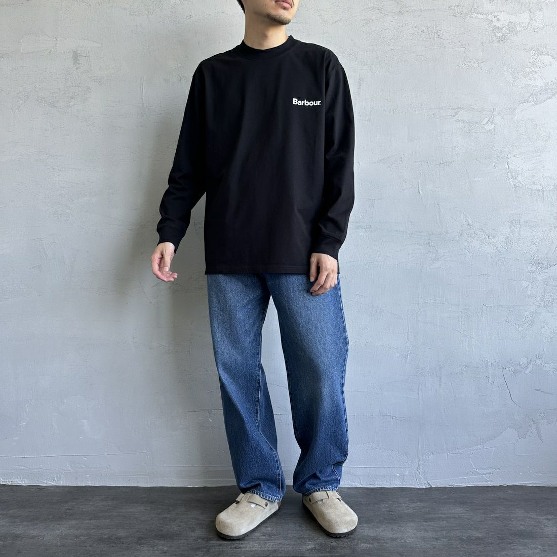 Barbour [バブアー] ワンポイントロゴ ロングスリーブTシャツ [MTS1328] BLACK &&モデル身長：168cm 着用サイズ：40&&