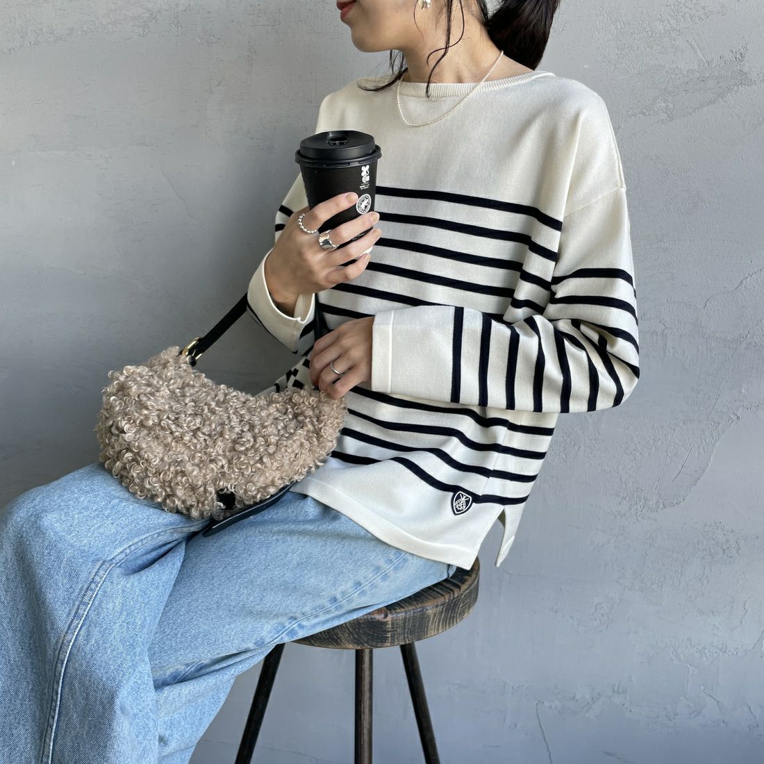 ORCIVAL [オーシバル] ウールプレーティング ボートネックニット [OR-D0101CRA] ECRU/NAVY&&モデル身長：160cm 着用サイズ：1&&