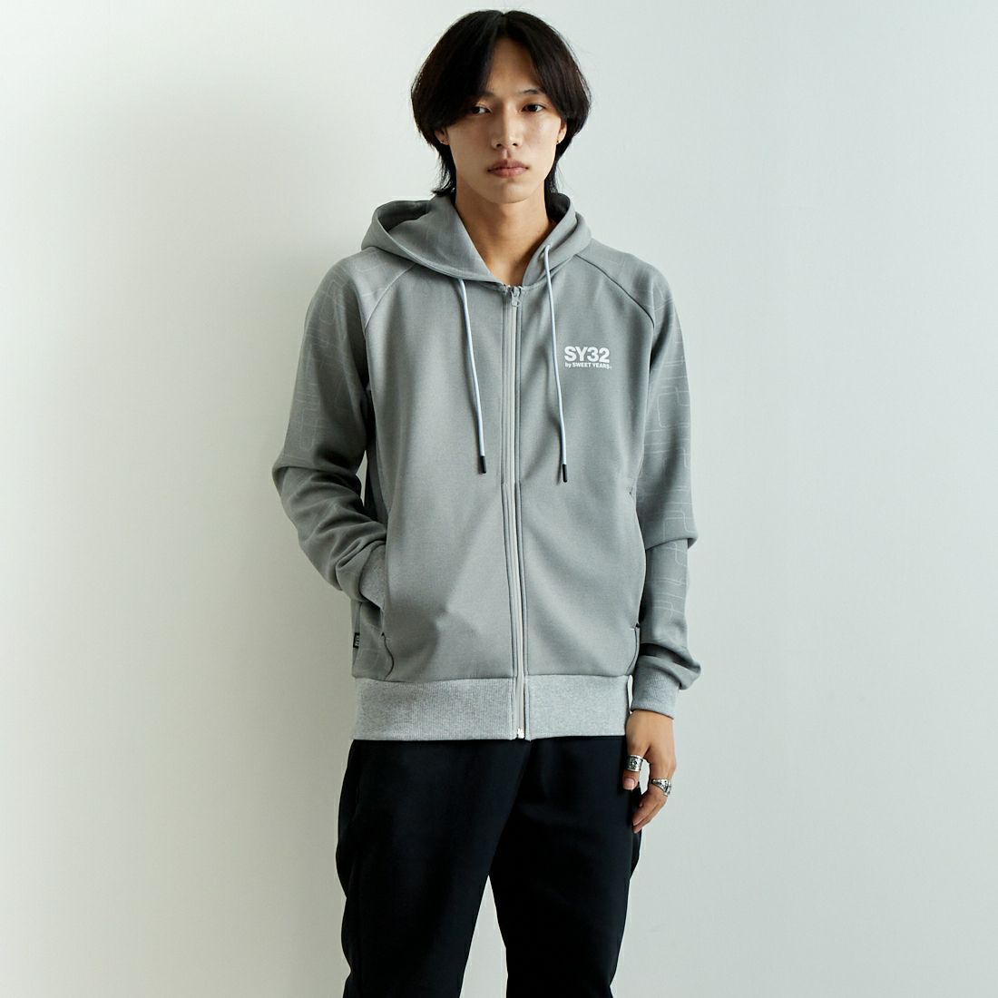 GRAY&&モデル身長：179cm 着用サイズ：L&&