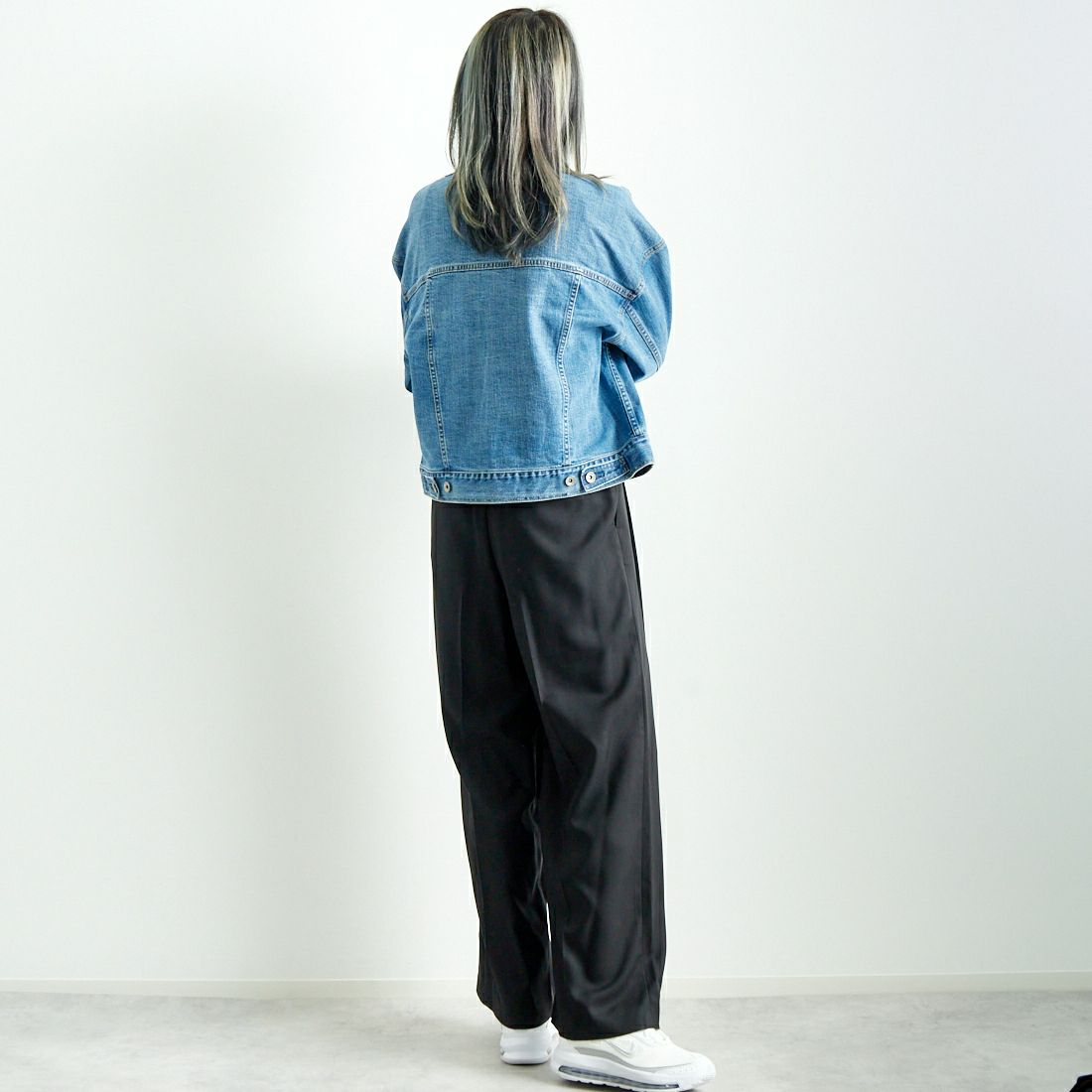 YANUK [ヤヌーク] ジーンジャケット [57143401] ULB &&モデル身長：167cm 着用サイズ：F&&