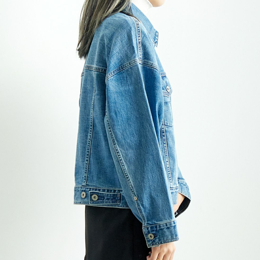 YANUK [ヤヌーク] ジーンジャケット [57143401] ULB &&モデル身長：167cm 着用サイズ：F&&