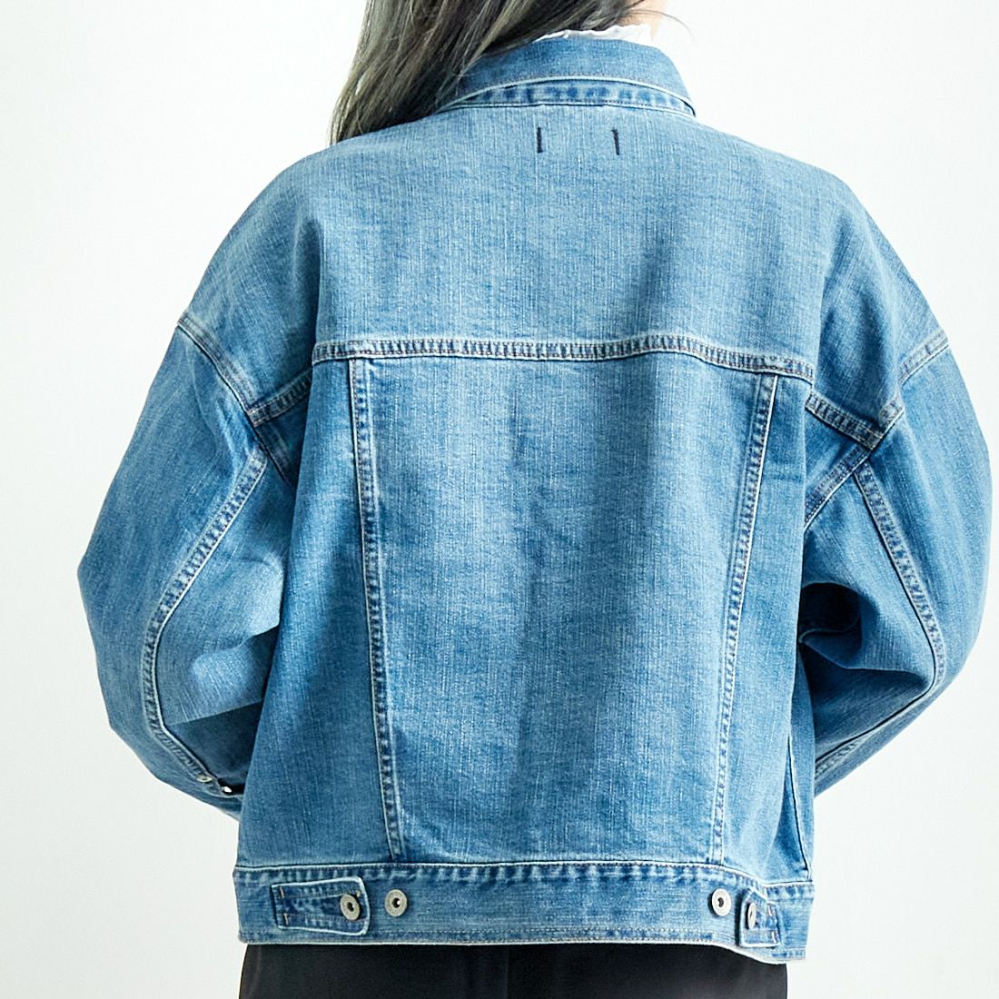 YANUK [ヤヌーク] ジーンジャケット [57143401] ULB &&モデル身長：167cm 着用サイズ：F&&