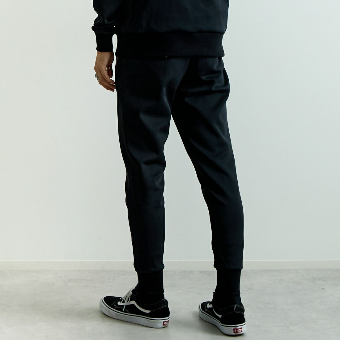 SY32 [エスワイサーティトゥ] ダブルニット ロングパンツ [14519] BLACK &&モデル身長：179cm 着用サイズ：L&&