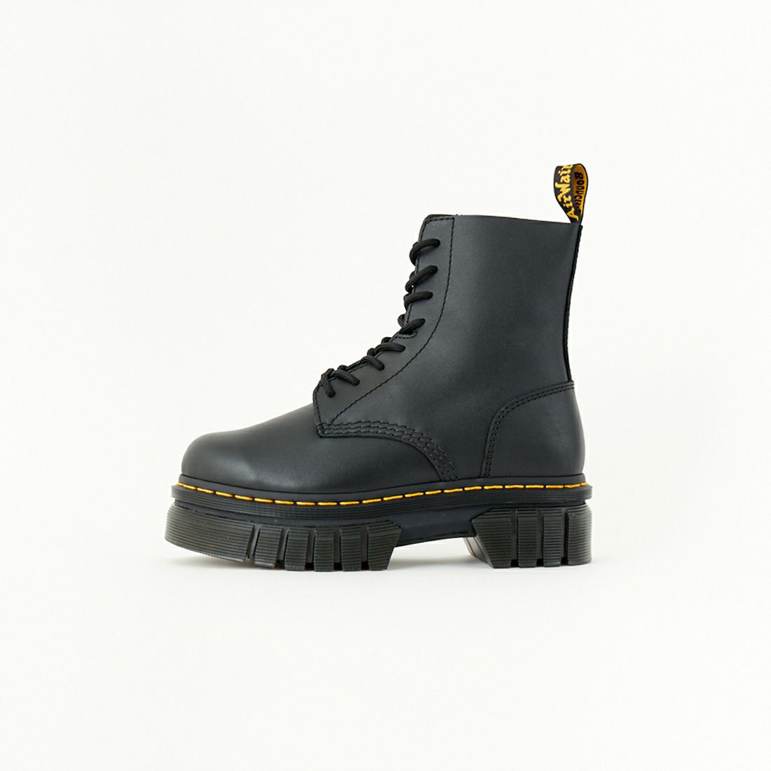 Dr.Martens JADON 厚底8ホール 粘 コーティングレザー 