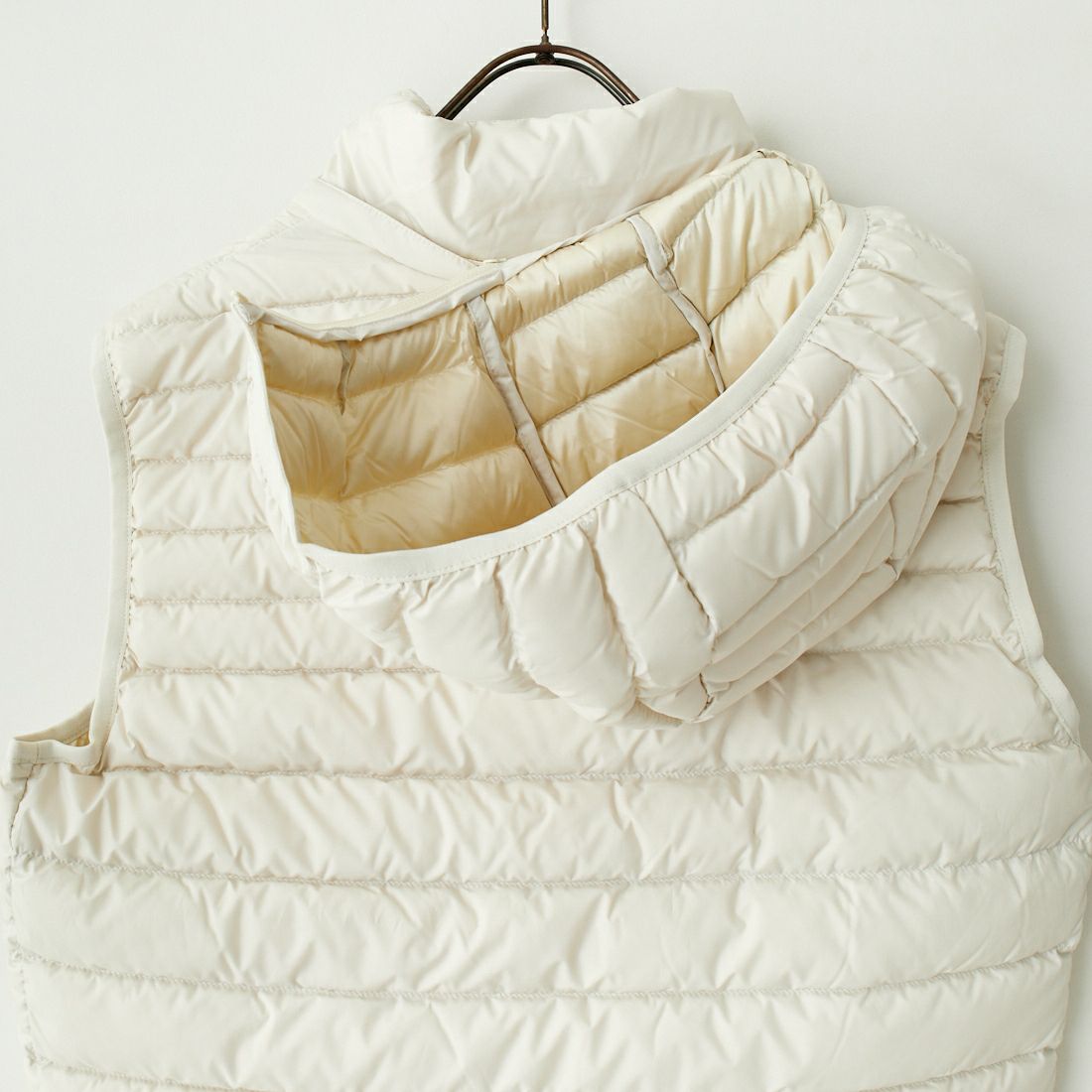 CAPE HORN [ケープホーン] SHETLAND ダウンベスト [71562] 102 BETULL