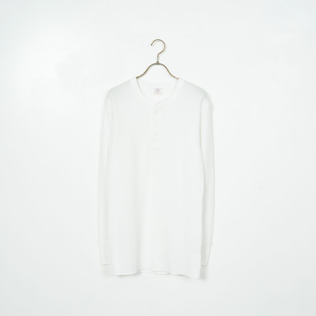 01 WHITE