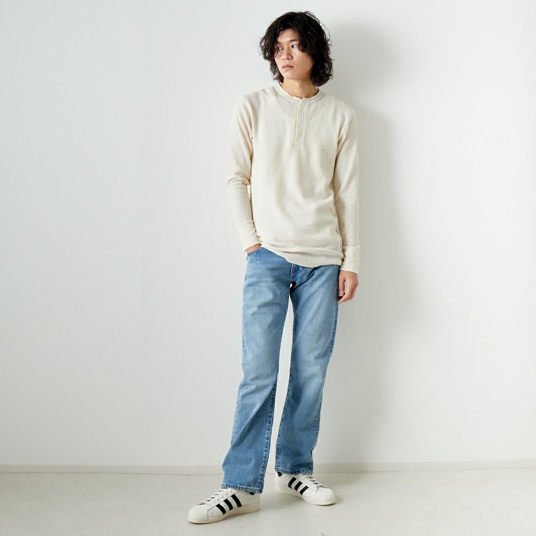 JE MORGAN [ジェイイーモーガン] ヘンリーネックTシャツ [JC189-52S] 04 NATURAL &&モデル身長：182cm 着用サイズ：L&&