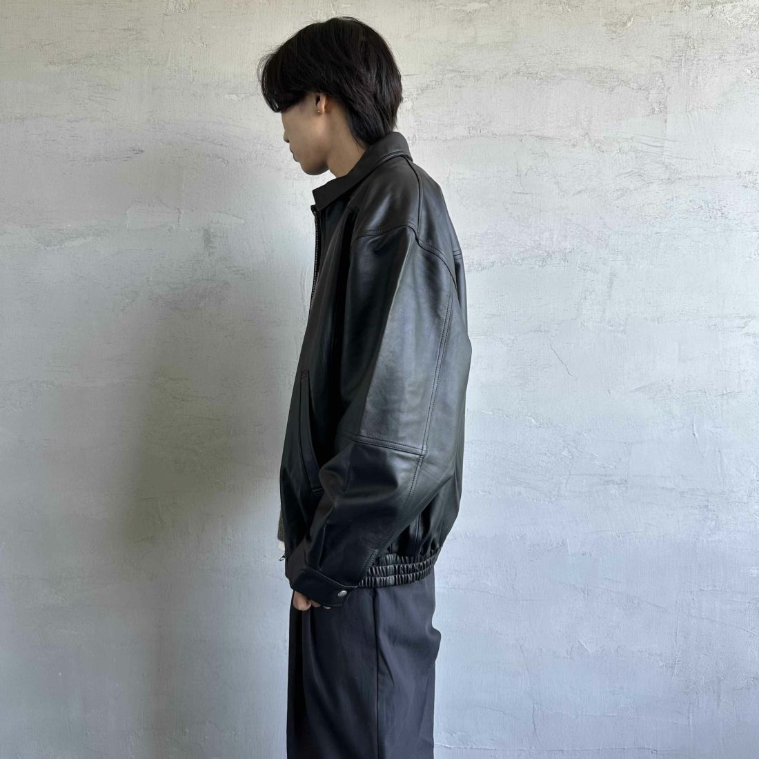 Jeans Factory Clothes [ジーンズファクトリークローズ] ラムレザーボンバージャケット [24410JF] BLACK &&モデル身長：179cm 着用サイズ：XL&&