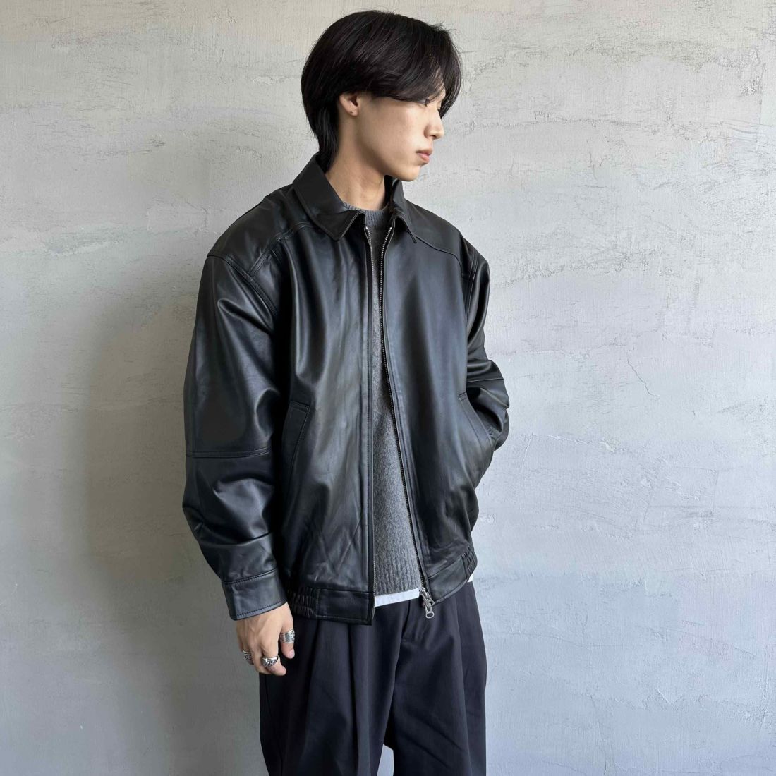 Jeans Factory Clothes [ジーンズファクトリークローズ] ラムレザーボンバージャケット [24410JF] BLACK &&モデル身長：179cm 着用サイズ：L&&
