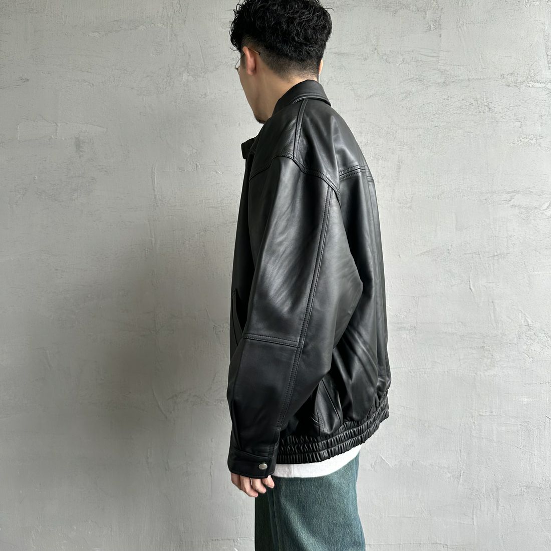 Jeans Factory Clothes [ジーンズファクトリークローズ] ラムレザーボンバージャケット [24410JF] BLACK &&モデル身長：168cm 着用サイズ：L&&