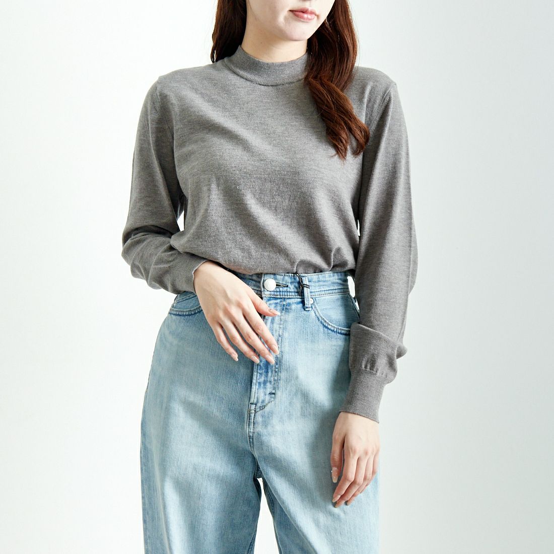 Noir Fabrik [ヌワールファブリック] モックネックプルオーバーニット [24522059] 003 ﾗｲﾄｸﾞﾚ &&モデル身長：167cm 着用サイズ：F&&