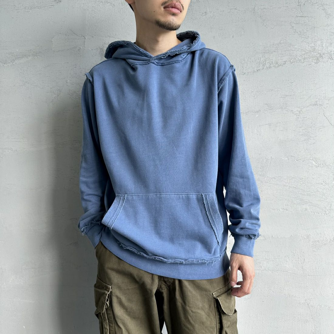 ONEITA [オニータ] 別注 インサイドアウト スウェットパーカー [2423-441IN-JF] NAVY &&モデル身長：168cm 着用サイズ：M&&