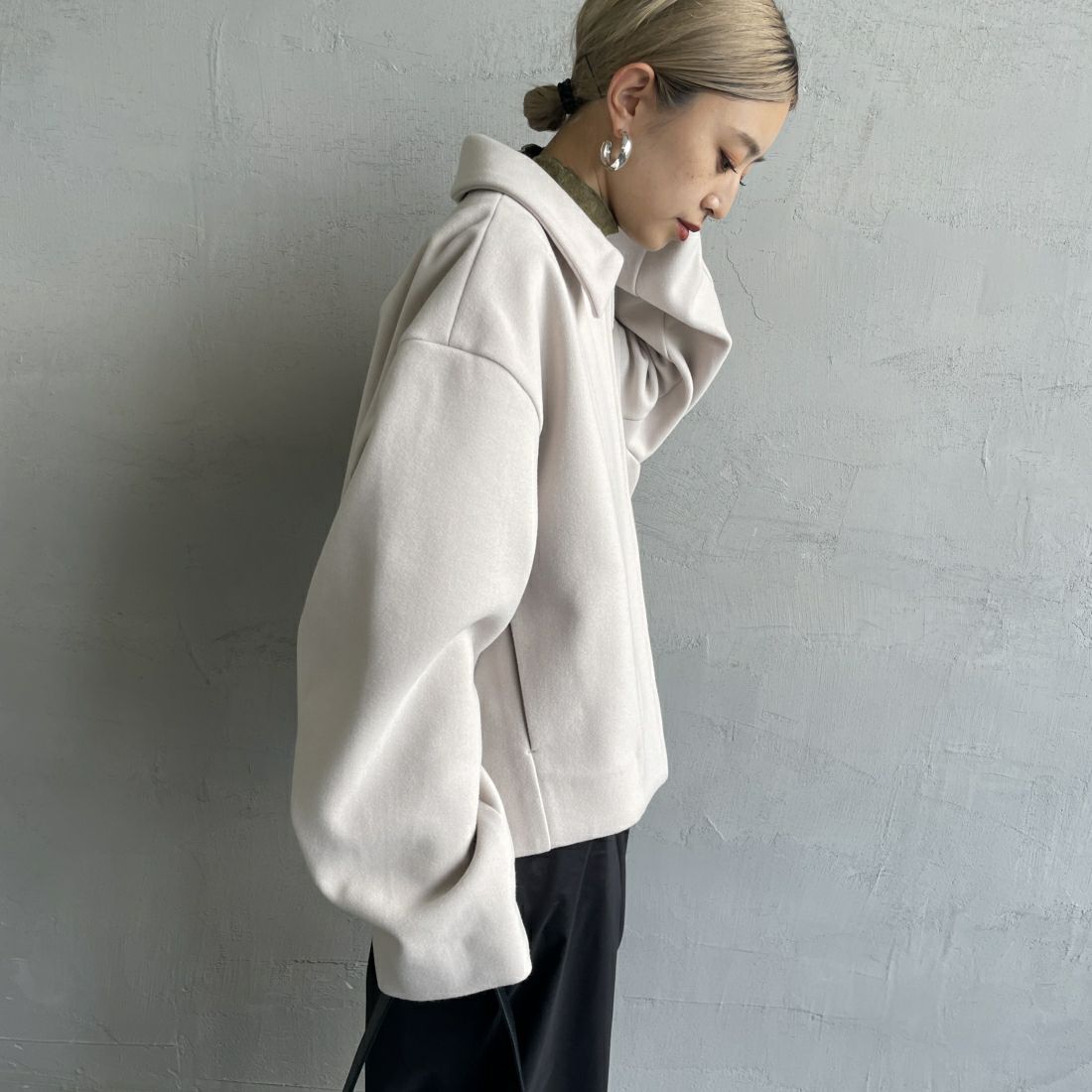 Jeans Factory Clothes [ジーンズファクトリークローズ] ウールライク ジップアップショートブルゾン [46084010] ｱｲﾎﾞﾘｰ&&モデル身長：150cm 着用サイズ：F&&