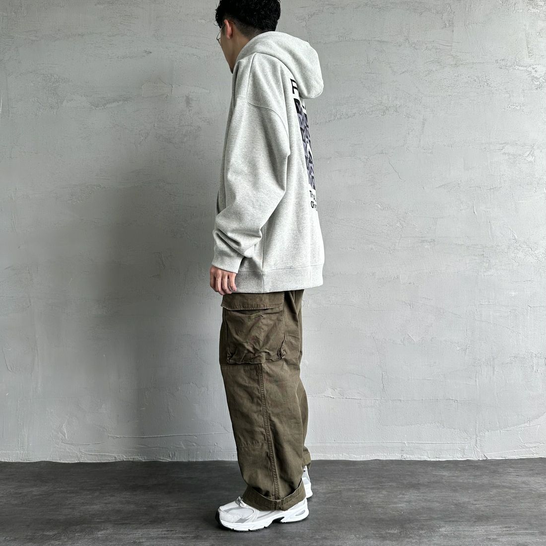 RVCA [ルーカ] BALANCE フーディ [BE042-040] HGR &&モデル身長：168cm 着用サイズ：L&&