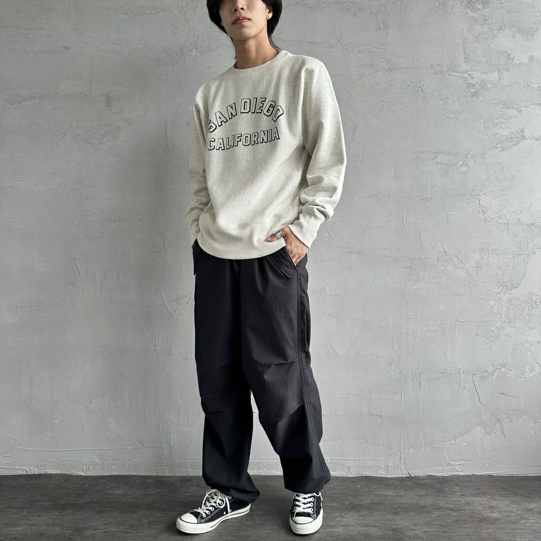 Champion [チャンピオン] リバースウィーブ クルーネックスウェットシャツ [C3-A022] 810 ｵｰﾄﾐｰﾙ &&モデル身長：179cm 着用サイズ：XXL&&