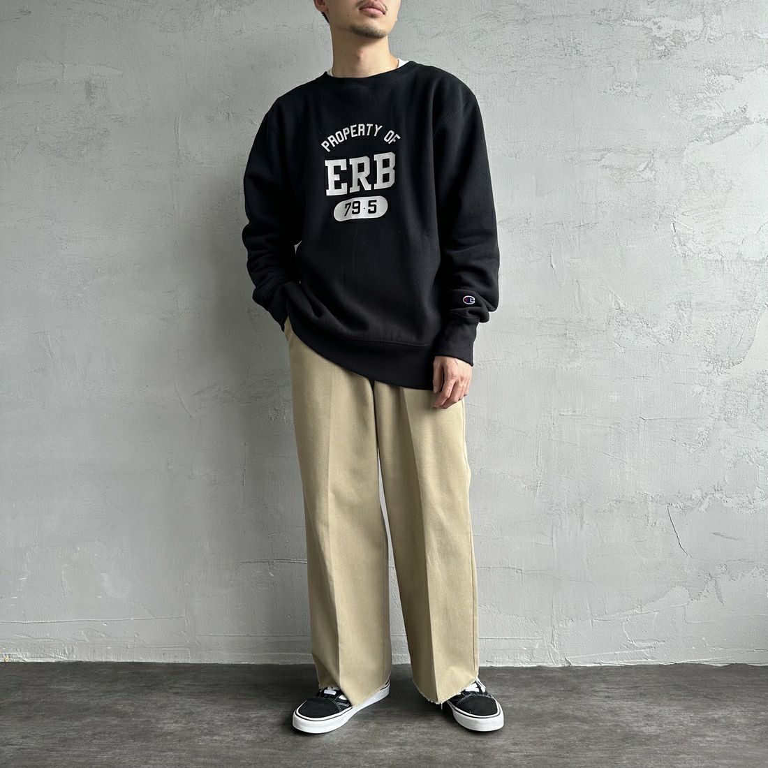 Champion [チャンピオン] リバースウィーブ クルーネックスウェットシャツ [C3-A022] 090 ﾌﾞﾗｯｸ &&モデル身長：179cm 着用サイズ：XXL&&